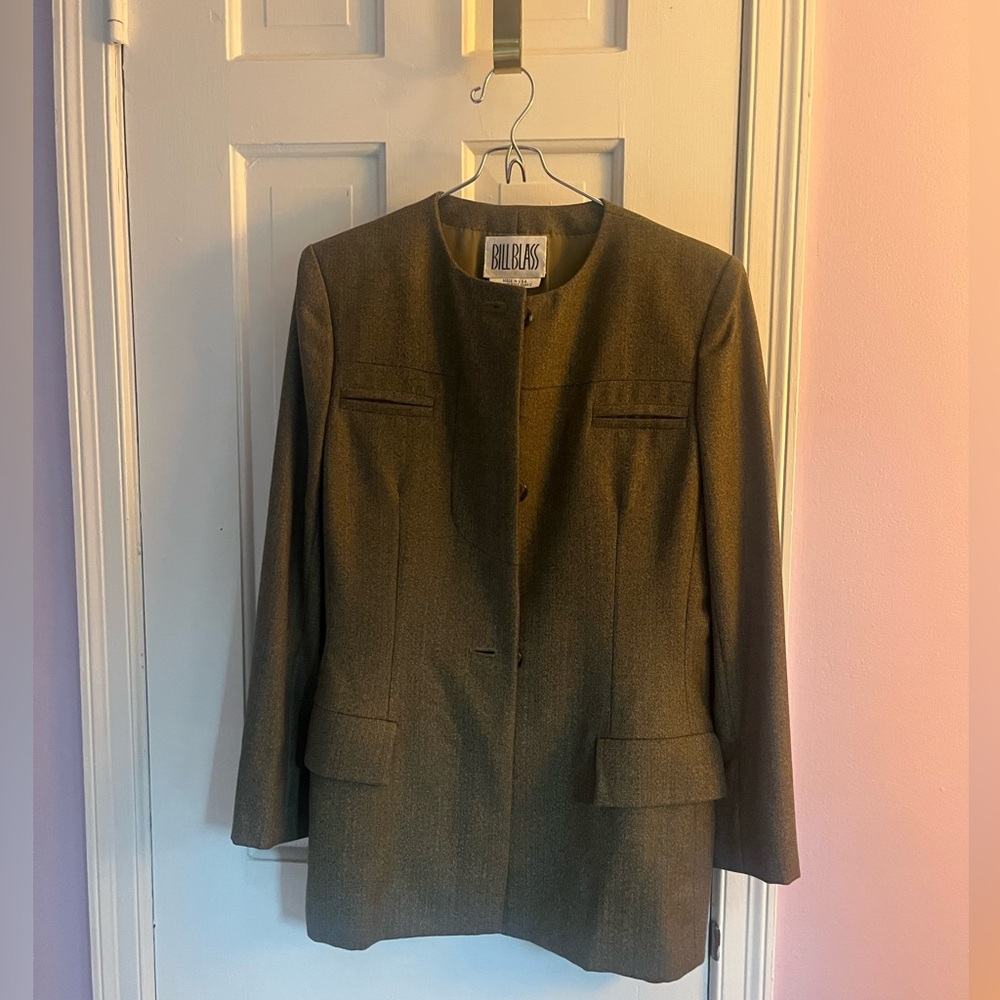 Vintage 90s Bill blass (Saks fifth Avenue) olive skirt suit